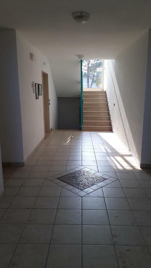 Appartamento Ai Tigli Каорле Экстерьер фото